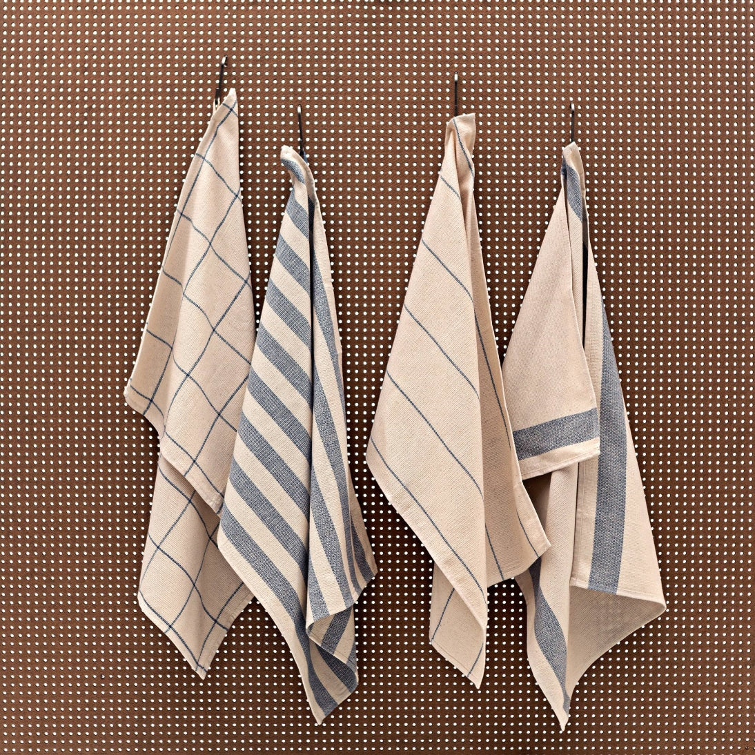 Set of 4 Eco-Friendly Blue & White Striped Kitchen & Dish Towels